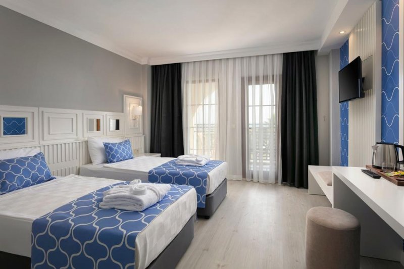 Side utazás Euphoria Barbaros Beach