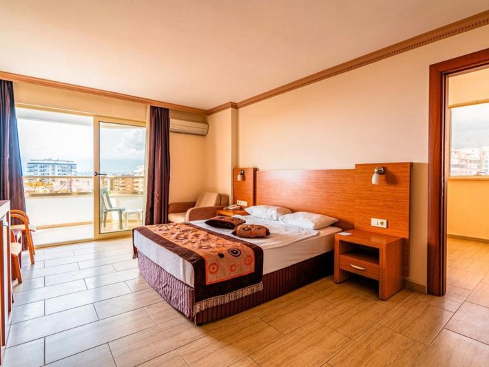 Alanya utazás Euphoria Comfort Beach