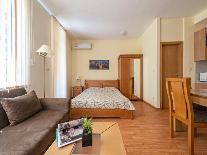 Szveti Vlasz utazás Garden Of Eden Aparthotel