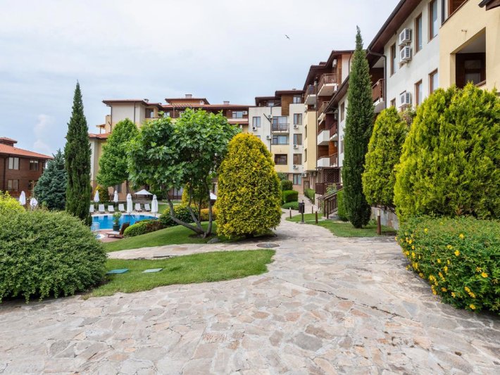 Szveti Vlasz utazás Garden Of Eden Aparthotel