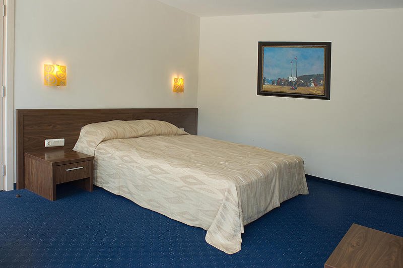 Napospart utazás Glarus Hotel