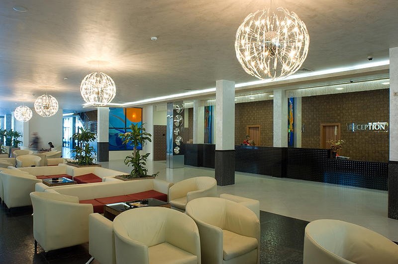 Napospart utazás Glarus Hotel