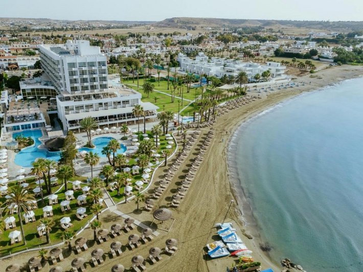 Dél-Ciprus Larnaca utazás Golden Bay Beach Hotel