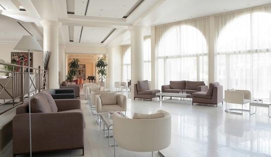 Dél-Ciprus utazás Golden Coast Beach Hotel