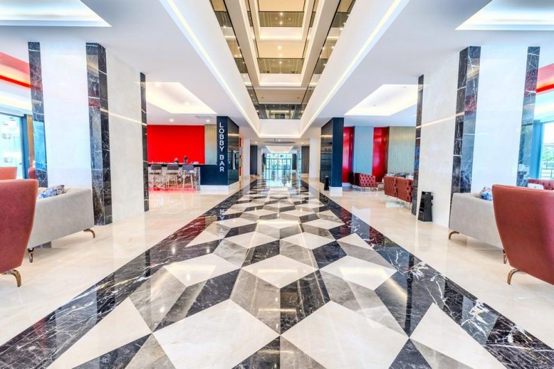 Alanya utazás Granada Luxury Red