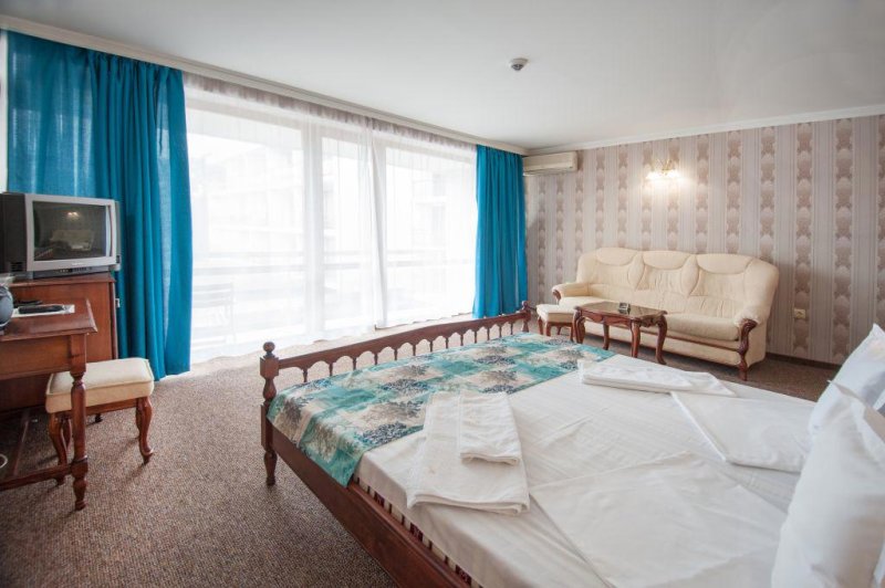 Napospart utazás Hotel Mercury