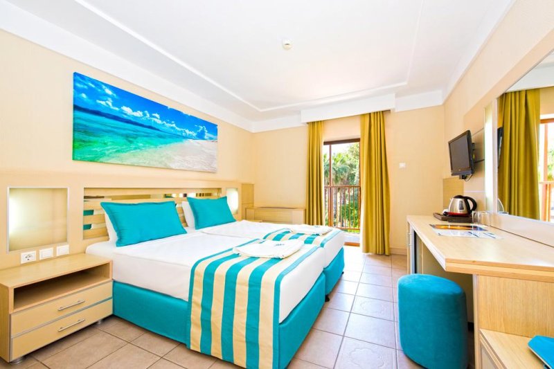 Kemer utazás TTH Hydros Club