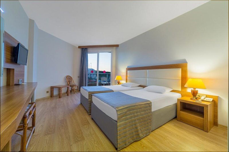 Alanya utazás Justiniano Club Alanya