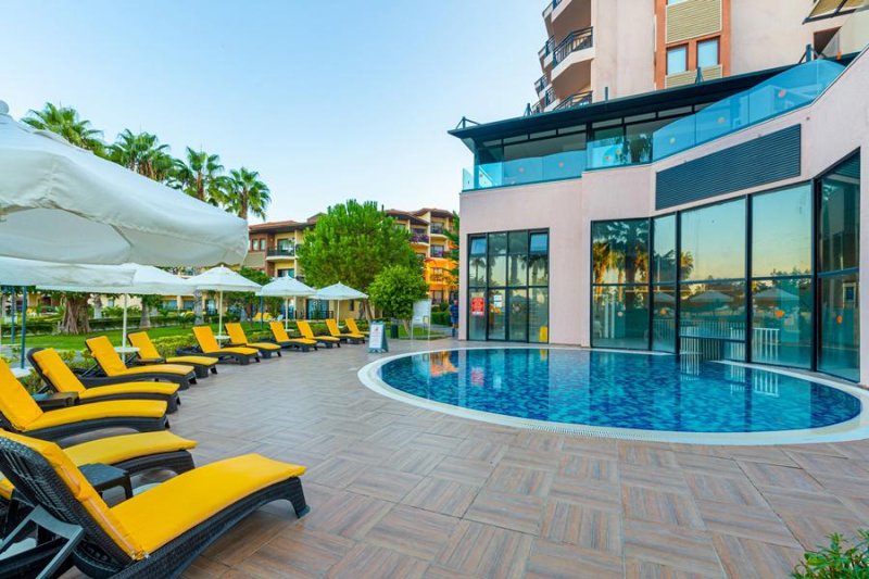 Alanya utazás Justiniano Club Park Conti