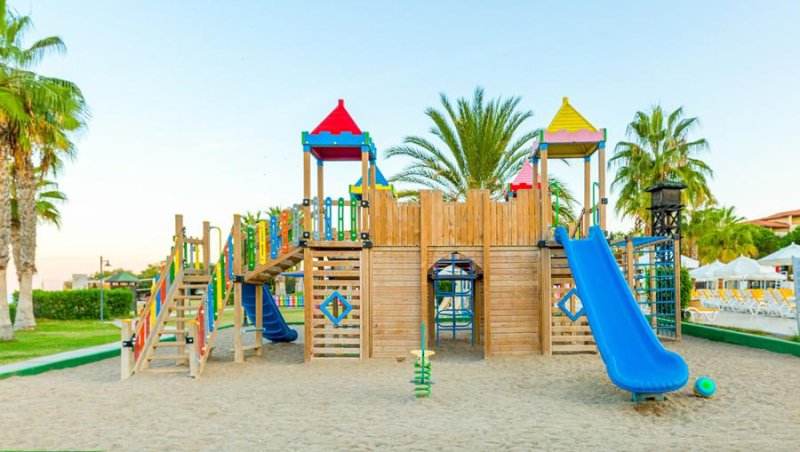 Alanya utazás Justiniano Club Park Conti