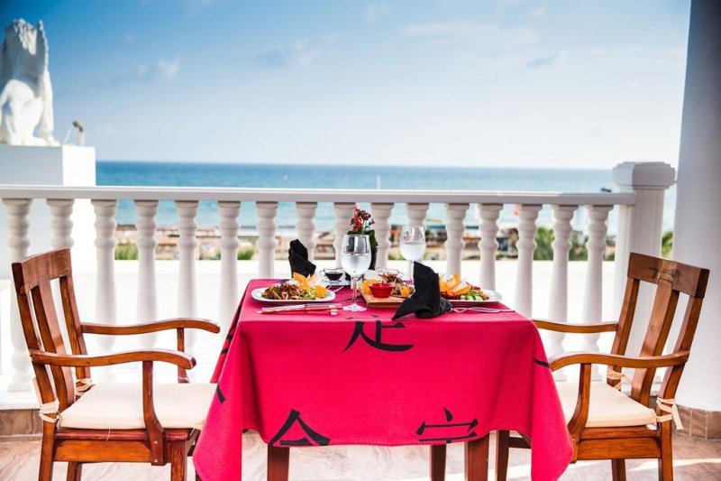 Side utazás Kamelya Aishen K Club