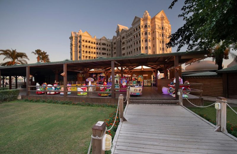 Side utazás Kamelya Aishen K Club