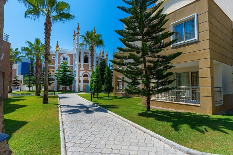 Side utazás Kamelya Aishen K Club