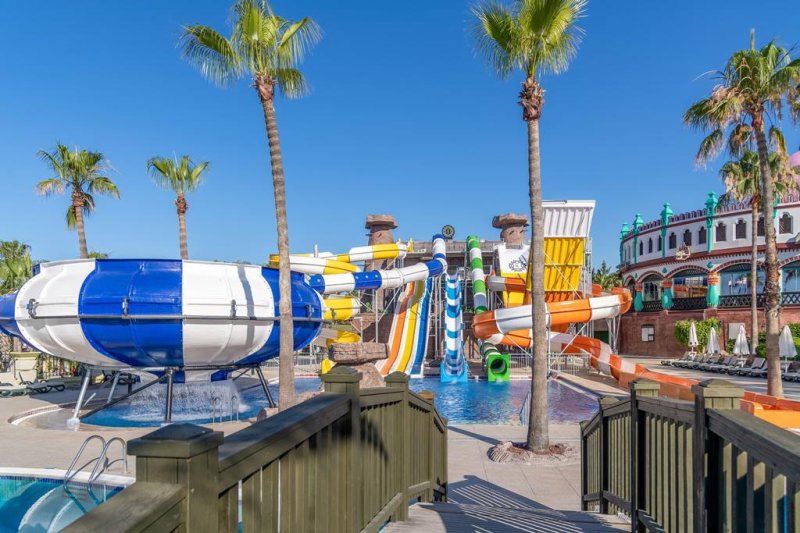 Side utazás Kamelya Aishen K Club