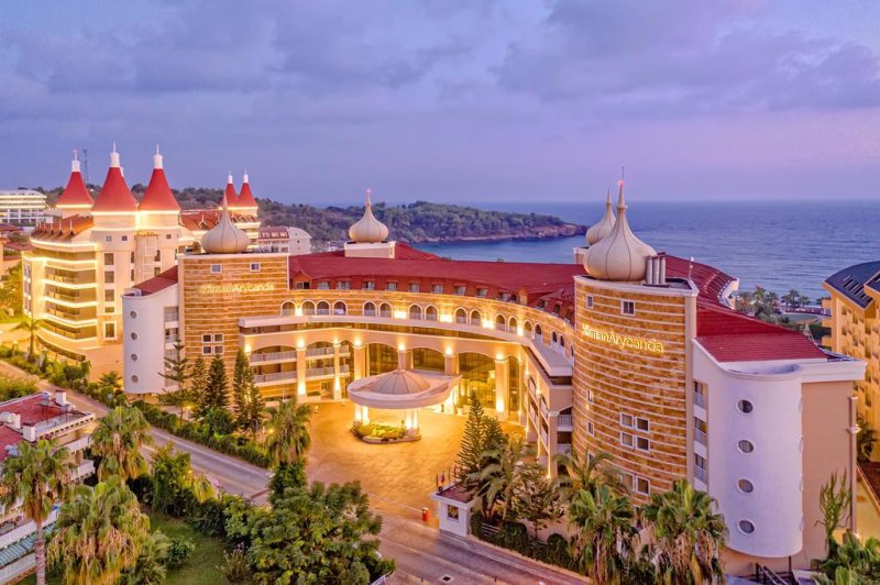 Alanya utazás Kirman Hotels Arycanda De Luxe