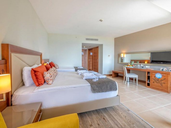 Alanya utazás Kirman Hotels Leodikya Resort