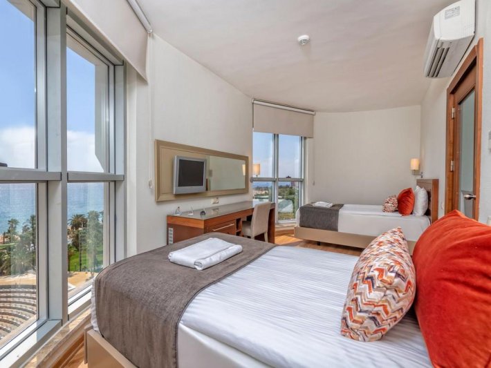 Alanya utazás Kirman Hotels Leodikya Resort