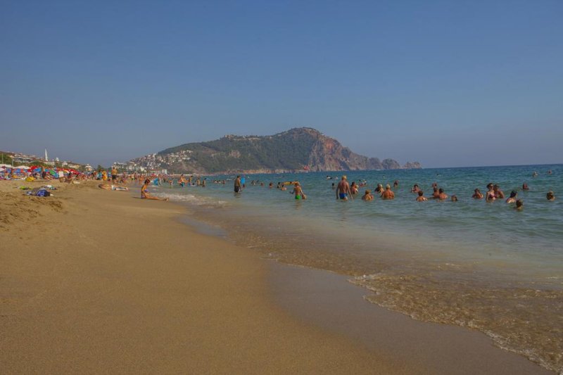Alanya utazás Kleopatra Beach