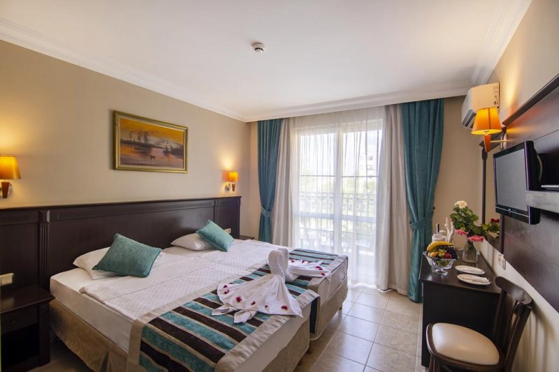 Alanya utazás Kleopatra Royal Palm