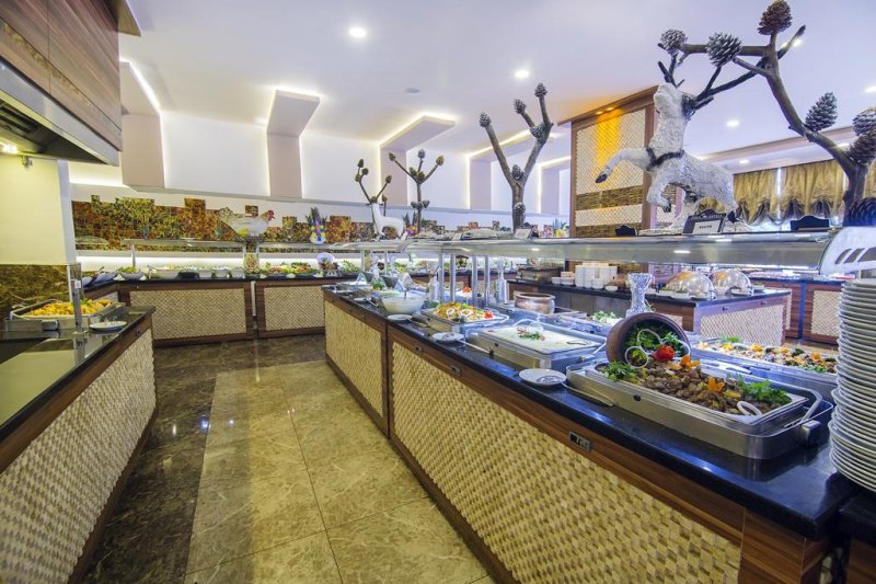 Alanya utazás Kleopatra Royal Palm