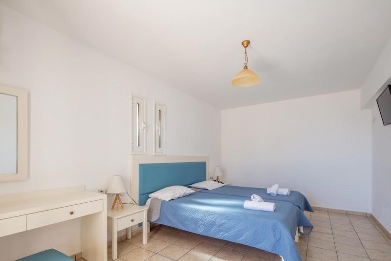 Kréta Stalida utazás Koni Village Hotel