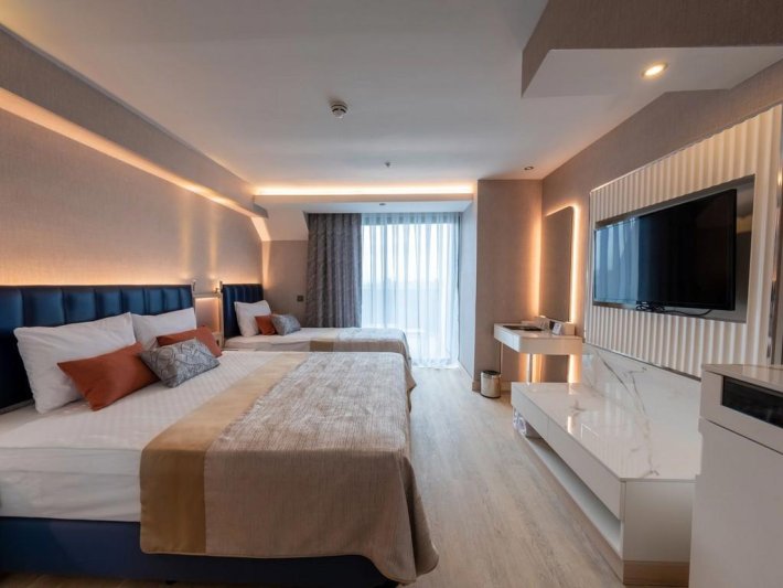 Side utazás Lago Hotel 