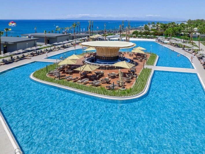 Side utazás Lago Hotel 