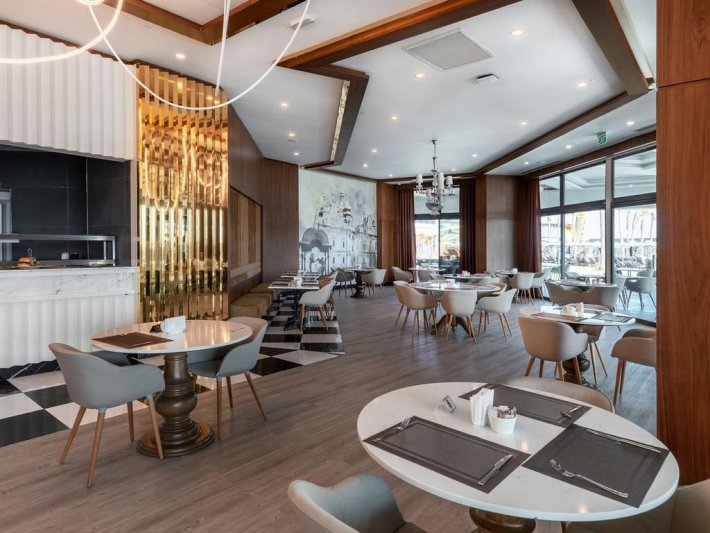 Side utazás Lago Hotel 