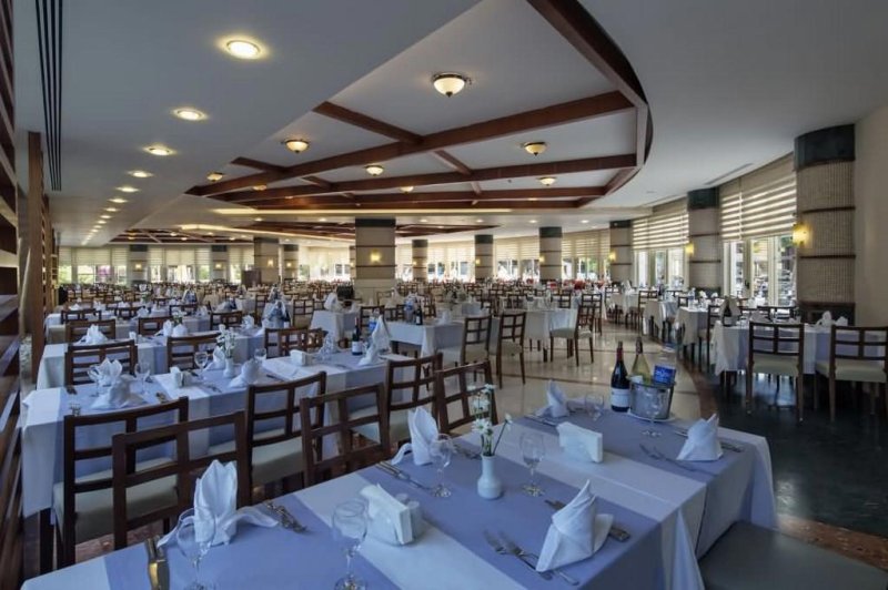 Antalya utazás Liberty Hotels Lara