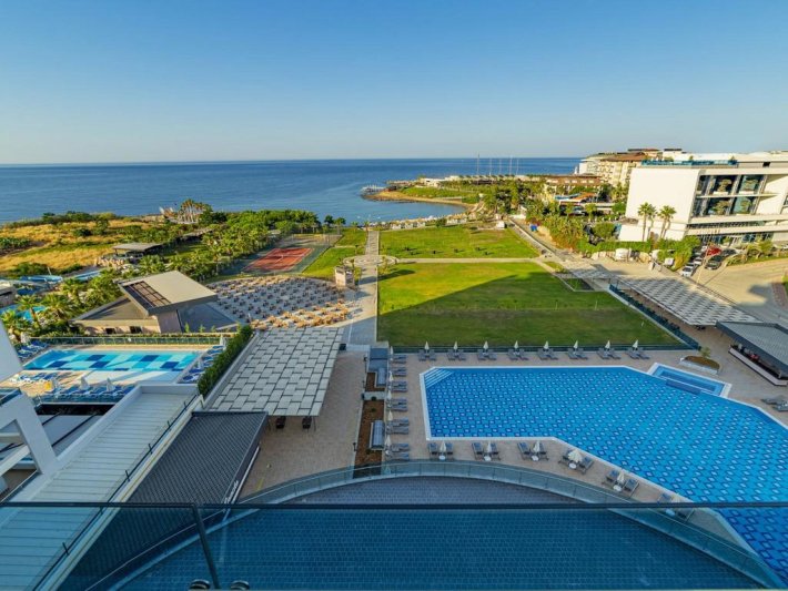 Alanya utazás Lonicera Premium Hotel