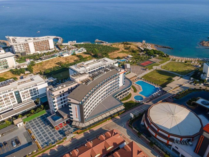 Alanya utazás Lonicera Premium Hotel