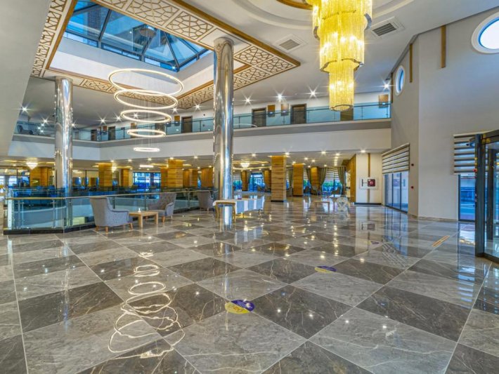 Alanya utazás Lonicera Premium Hotel