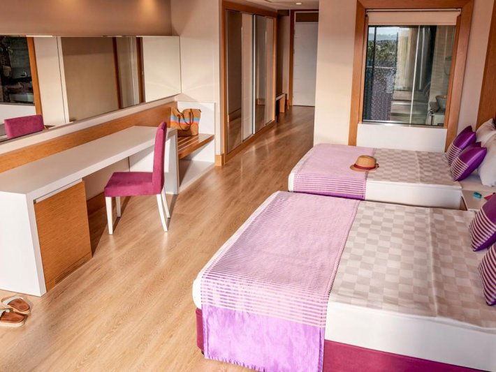 Side utazás Magic Life Jacaranda