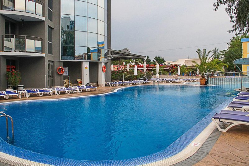 Napospart utazás Meridian Hotel