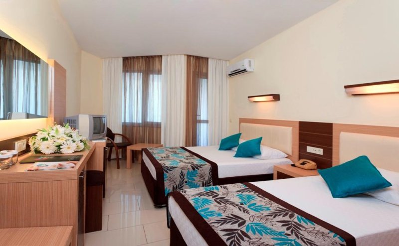 Alanya utazás Monart City Hotel