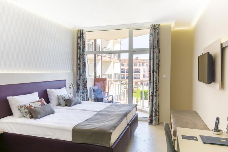 Napospart utazás Mpm Astoria Hotel