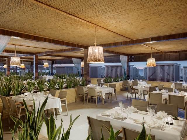 Antalya utazás Nirvana Cosmopolitan 