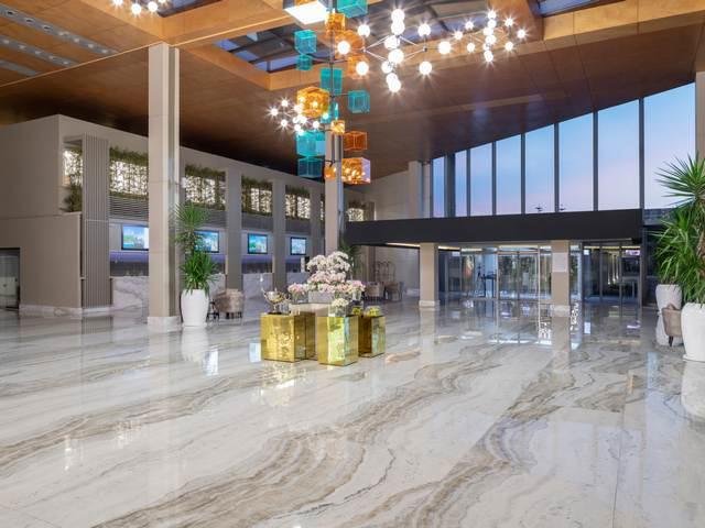 Antalya utazás Nirvana Cosmopolitan 