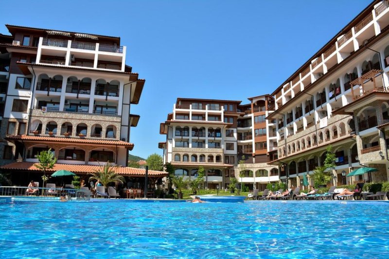 Szveti Vlasz utazás Olymp Apartcomplex