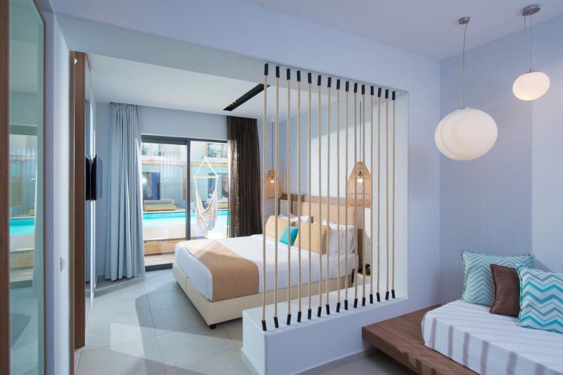 Kréta Amoudara utazás Enorme Armonia Beach