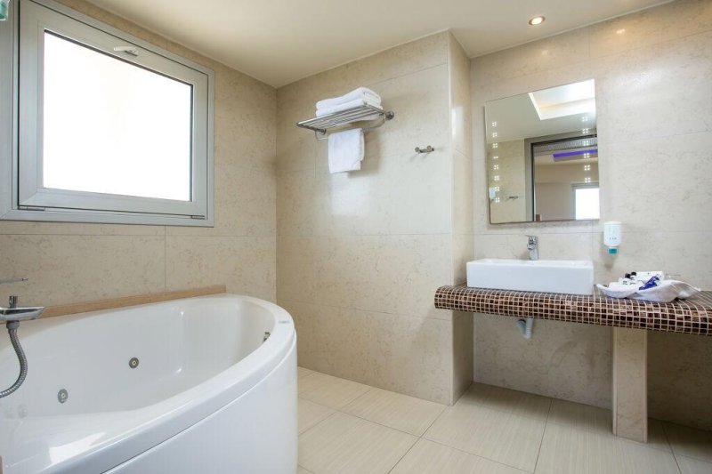 Rodosz Faliraki utazás Pegasos Beach Hotel