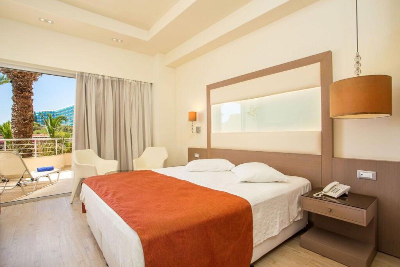 Rodosz Faliraki utazás Pegasos Beach Hotel