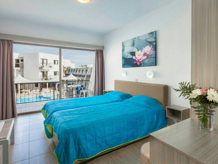 Ciprus utazás Penelope Beach Hotel