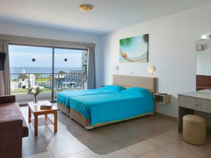 Ciprus utazás Penelope Beach Hotel