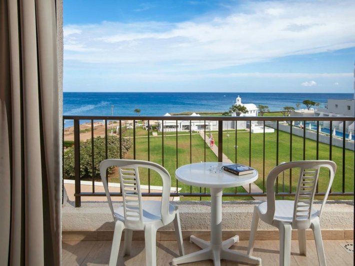 Ciprus utazás Penelope Beach Hotel