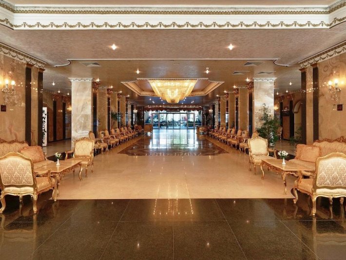 Napospart utazás Planeta Hotel