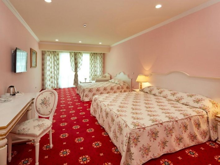 Napospart utazás Planeta Hotel