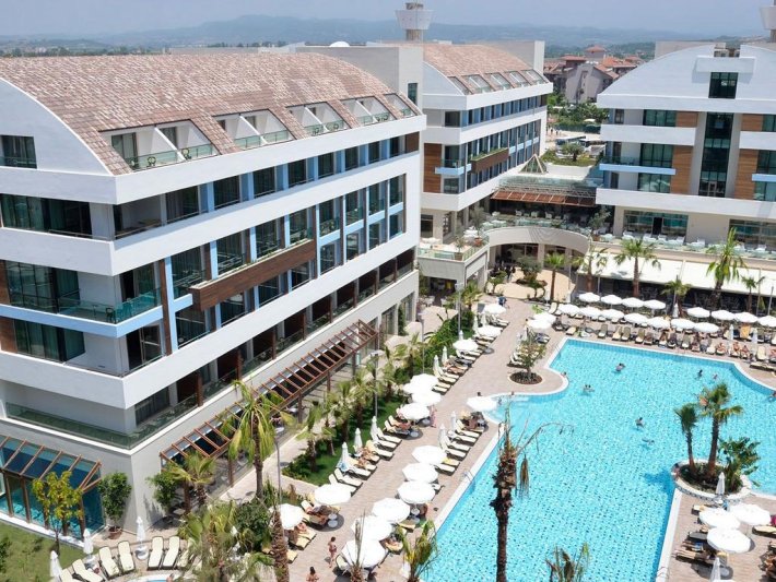 Side utazás Port Side Resort