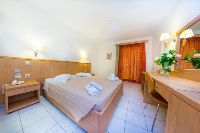 Zakynthos Laganas utazás Poseidon Beach Hotel