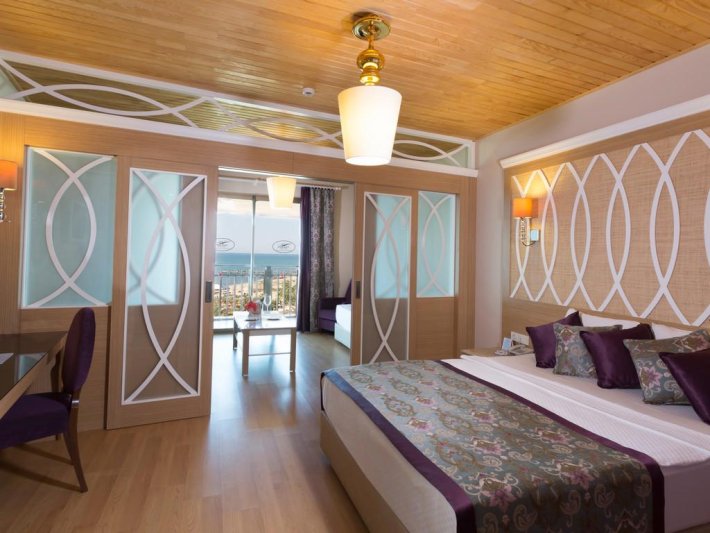 Alanya utazás Quatro Family Club Dem